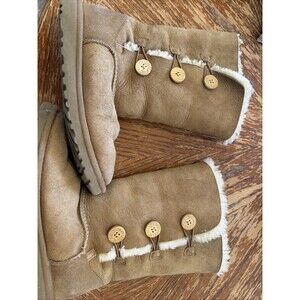 UGG Bailey Button Triplet Chestnut WOMENS Sheepskin Tall Boots Sz 5 S/N 1962